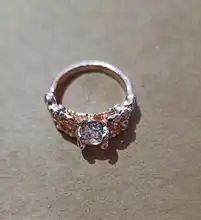 Anillo de compromiso con incrustaciones de zirconia para mujer, sortija de boda de Color oro rosa con diseño hueco para mujer, con diamantes de imitación