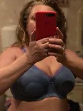 Sujetador deportivo de alto impacto para mujer, ropa deportiva con espalda cruzada y aros, soporte ligero acolchado, Tops de entrenamiento para Fitness