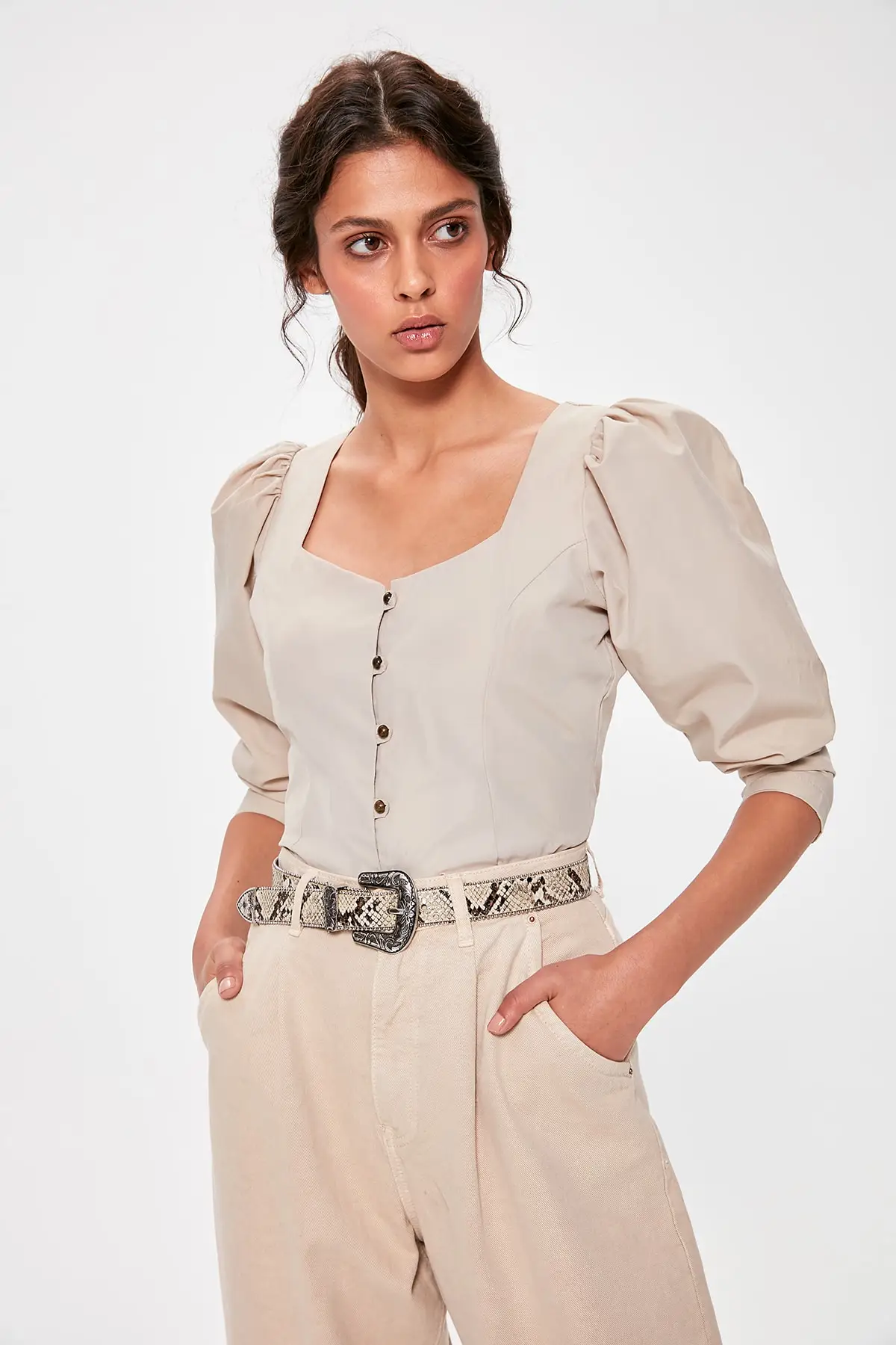 Trendyol каменные бусины детальные Bluz TWOAW20BZ0465