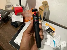 Ulanzi-Empuñadura de refuerzo CapGrip para selfi, soporte estabilizador para móvil, disparador, tornillo 1/4, inalámbrico, bluetooth, para teléfono inteligente