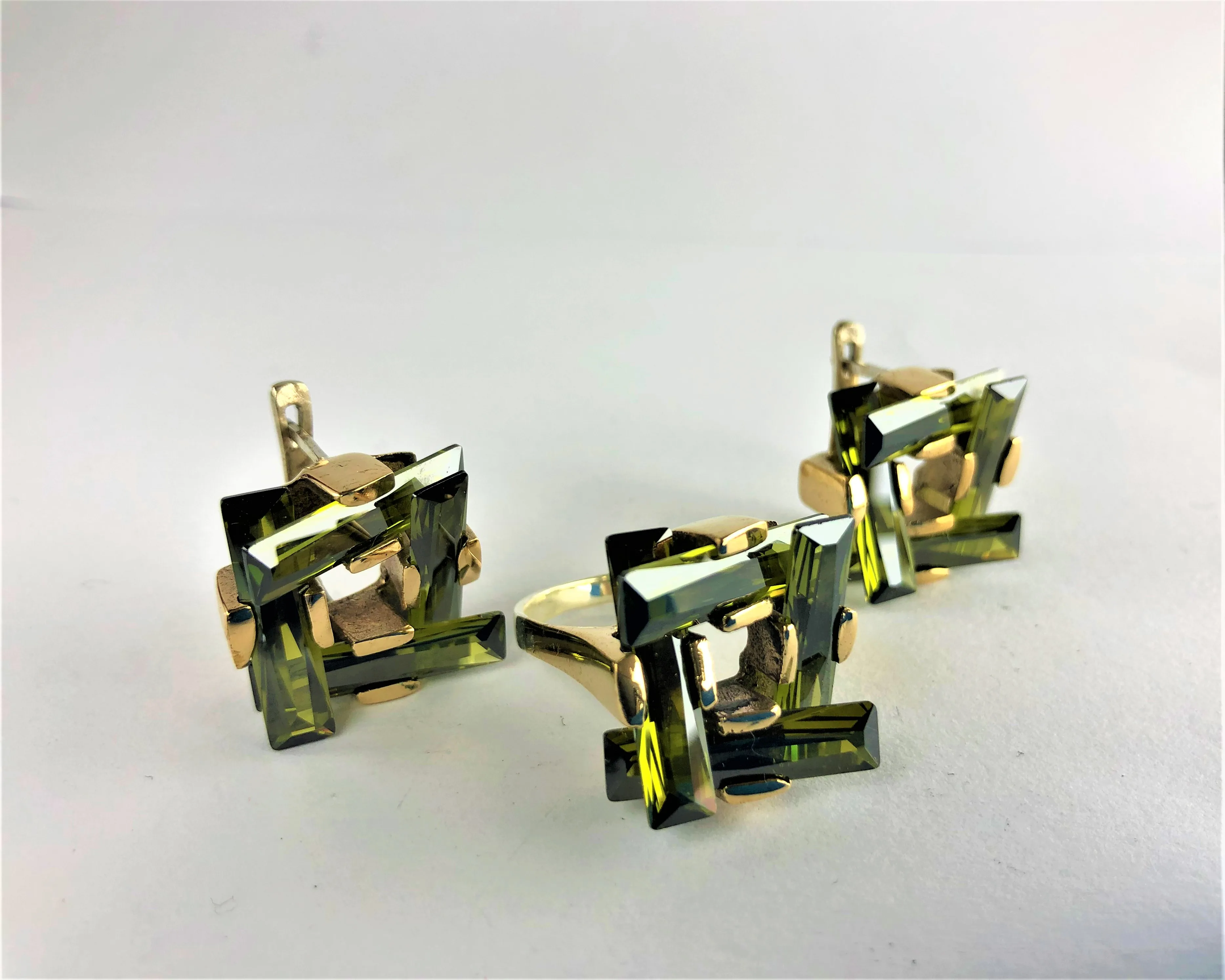 

Your set of 4 rectangular long, green stone patterned 925 sterling silver ring earrings