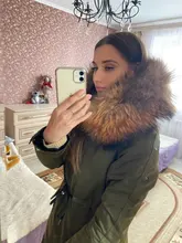 BLUENESSFAIR-abrigo de piel auténtica de zorro para mujer, chaqueta de invierno, Parka larga, Cuello de piel de mapache Natural, ropa de calle cálida