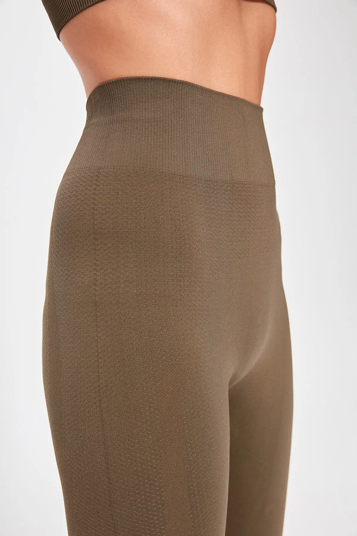 Trendyol хаки Бесшовные Спортивные Леггинсы TWOAW20TA0069