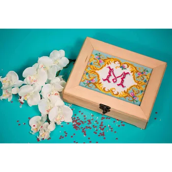 

12000 set for embroidery and decoupage matrenin Posad 'casket with монограммой'