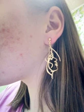 Pendientes de Clip de Cara hueca con estilo abstracto para niñas, sin Piercing, aretes con abalorio llamativo, novedad de 2019