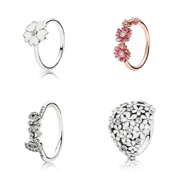 

NewHigh-quality Love Daisy Pink Daisy Triple Flower Ring Feature Charm Can Be Stacked With White Enamel Ring Ladies Jewelry Gift