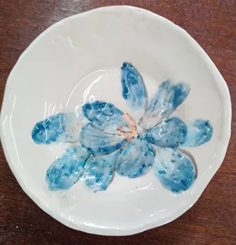 

Decorative ceramic plate handmade "flower 1"