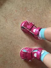 Apakowa-zapatos clásicos de moda para niños y niñas, sandalias de cuero PU para niñas pequeñas, mariposa con soporte para arco