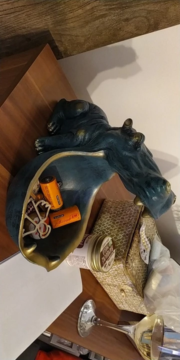 Attachment image review on Hyppopotamus resin statue