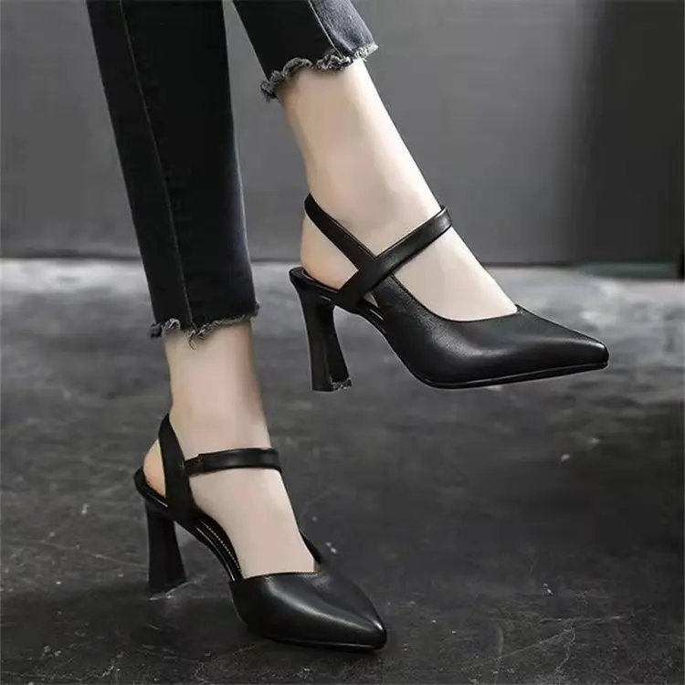 

Genuine Leather Sandals Women's Mid Heels Summer Wild Chunky Heels Ankle-Strap Pumps Closed Toe Back Empty Fashion Sandals Women
