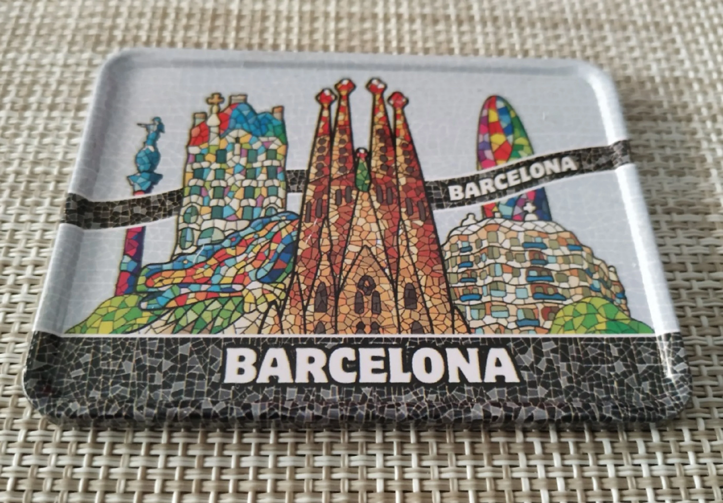 Imán de nevera barcelona modernista sagrada familia recuerdo de españa regalo fridge magnet