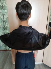 Paño de corte de pelo para adultos y niños, delantal impermeable para salón de peluquería, capa de peluquería, color negro y azul, 1 unidad