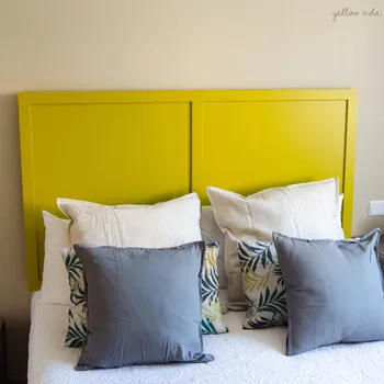 

Headboard shimmer Color yellow