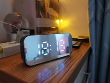 Altavoz inalámbrico de 1200Mah con Bluetooth, minidespertador portátil con Soporte para tarjeta TF, espejo, Mini transmisión de voz