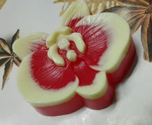 Орхидея бело-красная из мыла Орхидея бело-красная из мыла