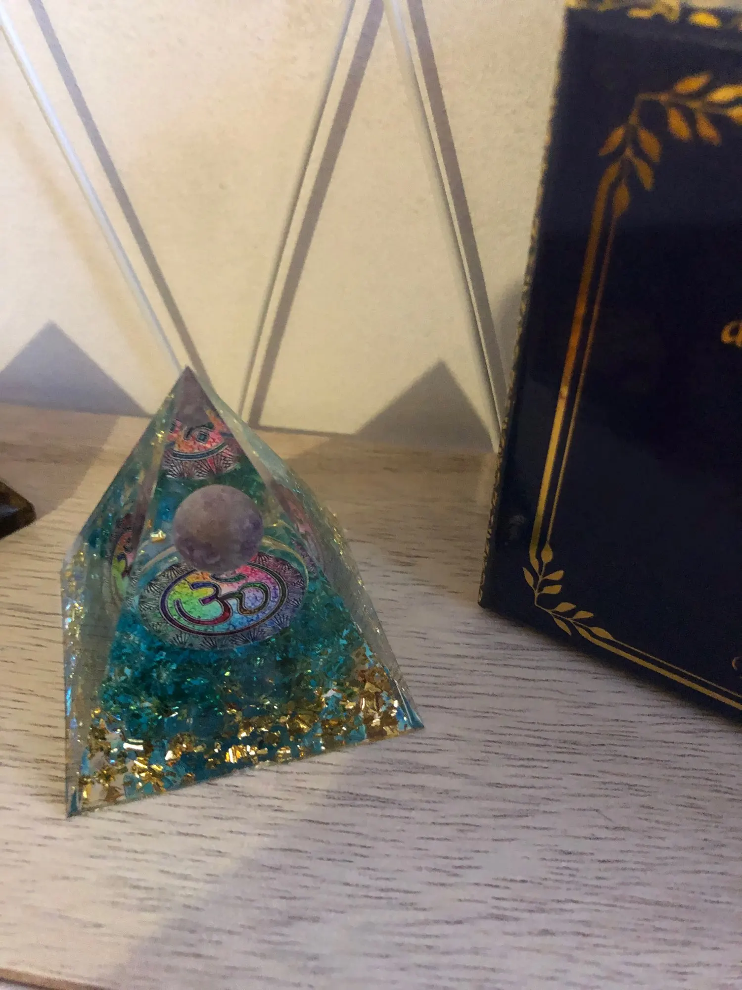 Quartz bleu & améthyste pyramide orgonite Gaia™ photo review