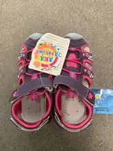 Apakowa nuevo deporte de niñas sandalias de playa de verano de los niños zapatos de bebé sandalias de dedo del pie cerrado niñas Sandalias Zapatos de los niños zapatos de la UE 21-32