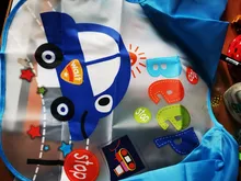 Bebé Baberos para niño impermeable manga larga Mickey Minnie Baberos de niña niños eructo tela de alimentación Babero con bolsillo niño delantal