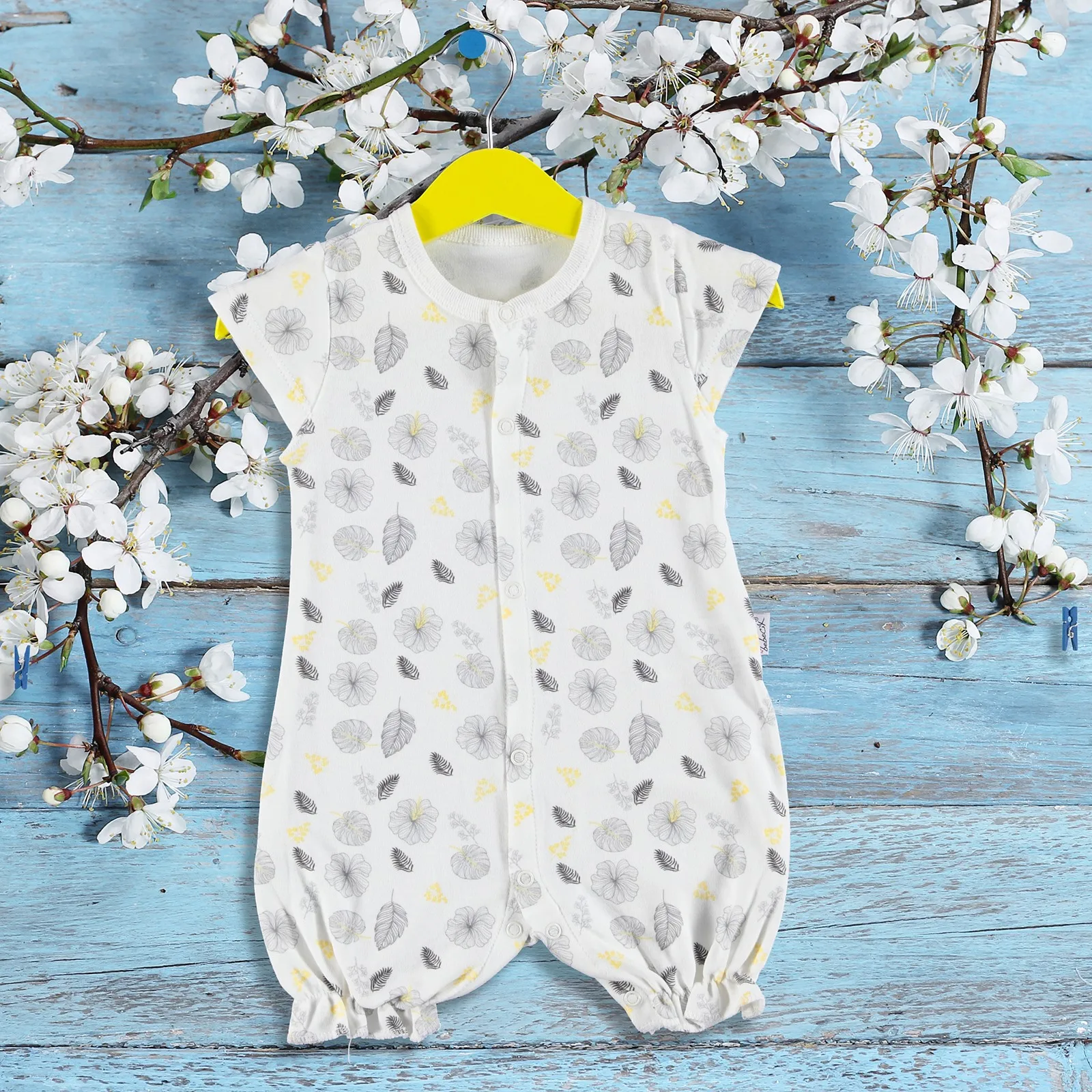 

ebebek Bebecix Baby Girl Leafy Short Romper