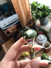 Gua Sha-Rodillo de Jade masajeador Facial 100% verdadera piedra Natural, rascador Gouache, herramientas de masaje para el cuidado de la piel