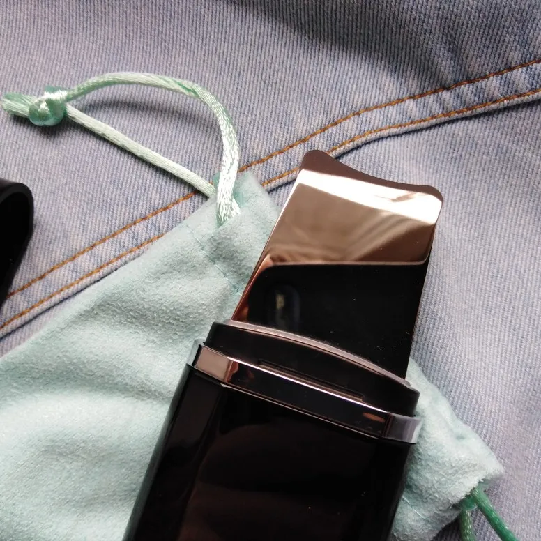 Отзыв о товаре ANLAN Ультразвуковой скрабер скруббер, ионная лопатка для чистки лица, пилинг, лифтинг для лица, удаление угрей, терапия красным светом для удаления черных точек blackhead remover узи чистка ультразвуковая чистка лица от пользователя L***o