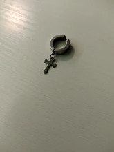 DreamBell hombres pendientes de Clip pendientes largos aretes pendientes moda Hiphop estilo Rock hipoalergénico en forma de cruz de acero de titanio Clip de oreja aretes Accesorios