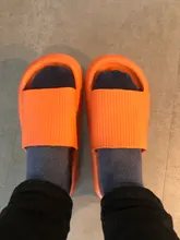 Zapatillas de plataforma gruesa para mujer, sandalias deslizantes de suela blanda Eva, zapatos antideslizantes de verano para el baño y el interior