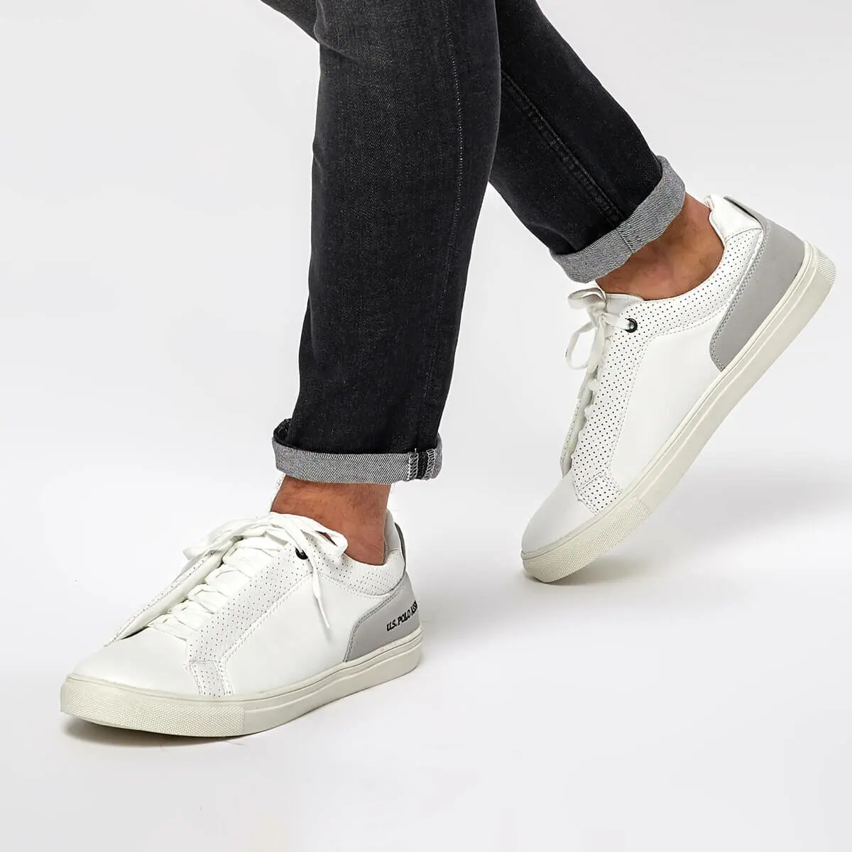 

FLO SANTIAGO White Male Shoes U.S. POLO ASSN.