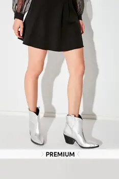 

Trendyol Silver Women Boots TAKAW20BO0054
