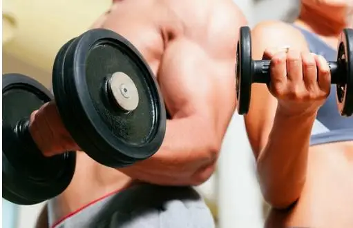 男性健身房做哪些机器可以锻炼胸肌-养生法典