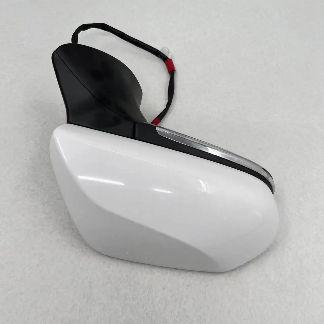 

Original Assembly Automotive Parts Folding Side Door Rearview Mirror Rearview Mirror with Turn signal Light For Toyota- Camry