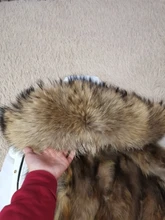 BLUENESSFAIR-abrigo de piel auténtica de zorro para mujer, chaqueta de invierno, Parka larga, Cuello de piel de mapache Natural, ropa de calle cálida