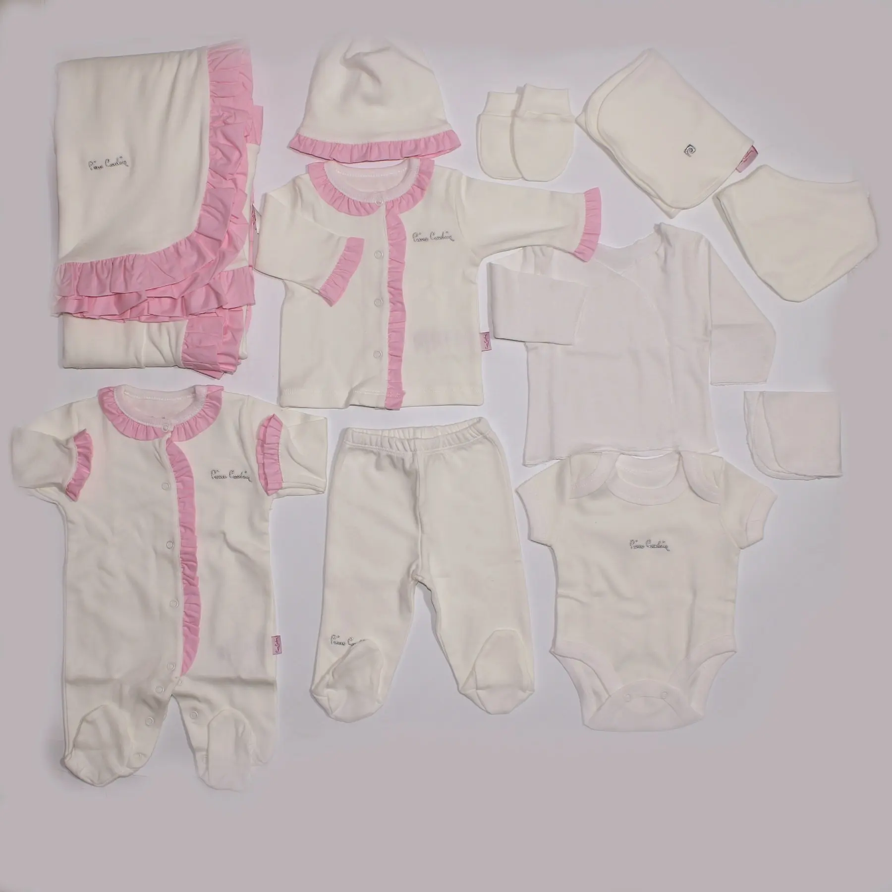 

Pierre Cardin Original Licensed 10 Piece Pink Frilly Hospital Output Set