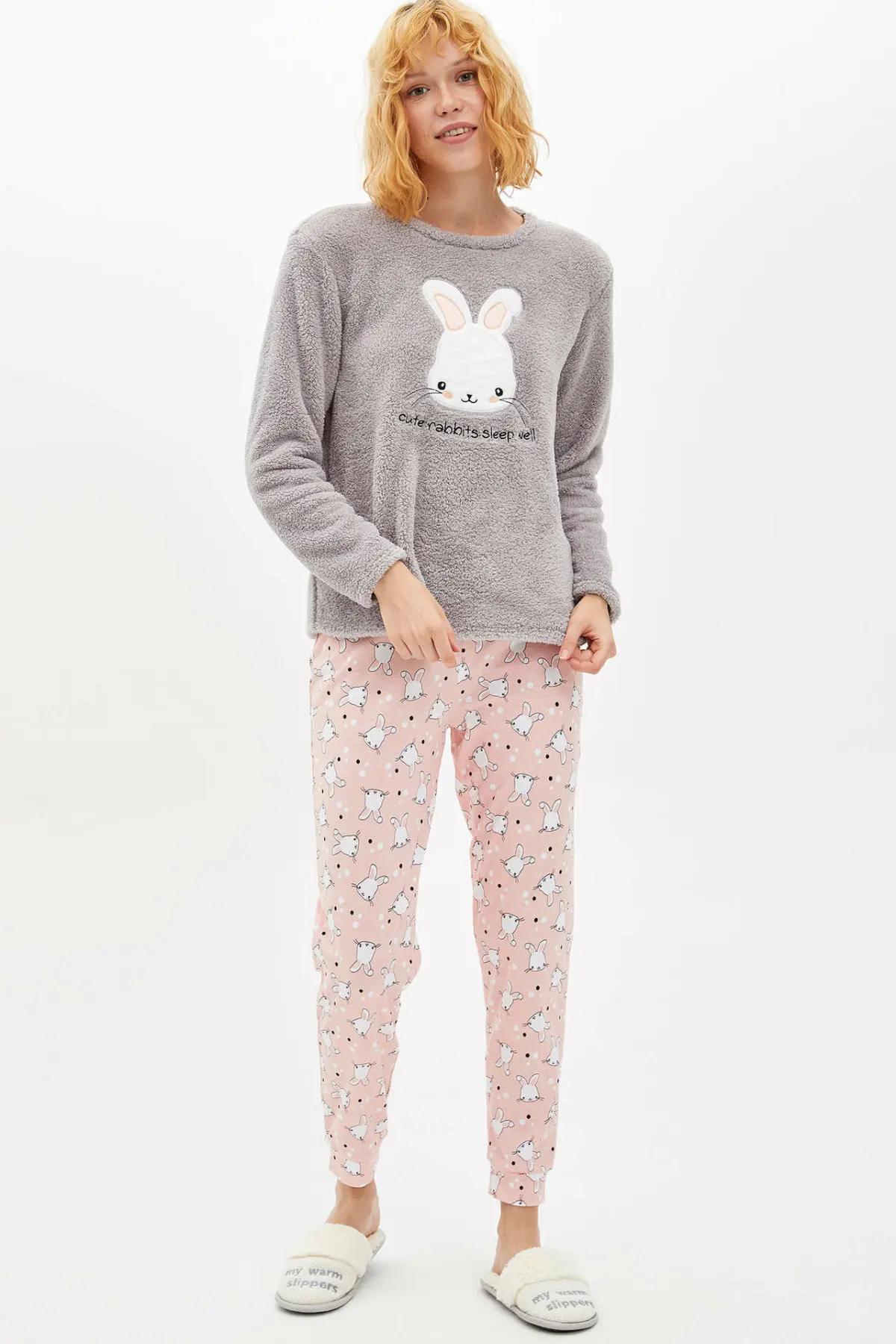

DeFacto Woman Knitted Sets-M1875AZ19WN