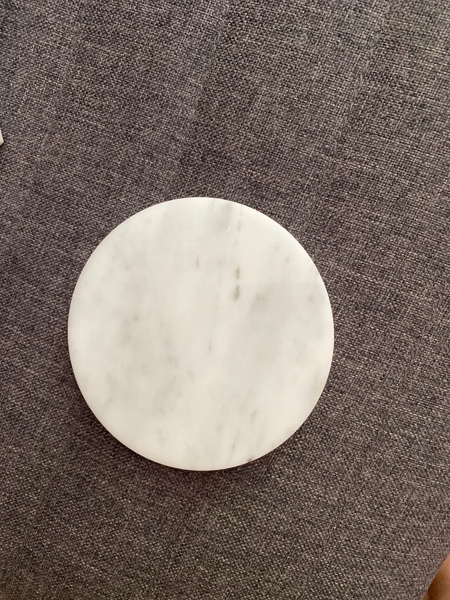 Казимир малевич чёрный круг. Казимир малевич красный квадрат. Красный флаг с желтым кругом. Красный флаг с белым кругом. Значение японского флага.