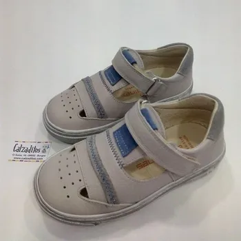 

Sandals closed child skin with velcro, Andanines
