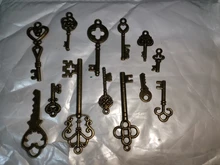 13 Uds Vintage encantos mixto colgante de llaves bronce antiguos encantos clave collar pulseras DIY joyería de Metal al por mayor
