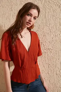 

Trendyol Collar Detailed Bluz TWOSS20BZ0554
