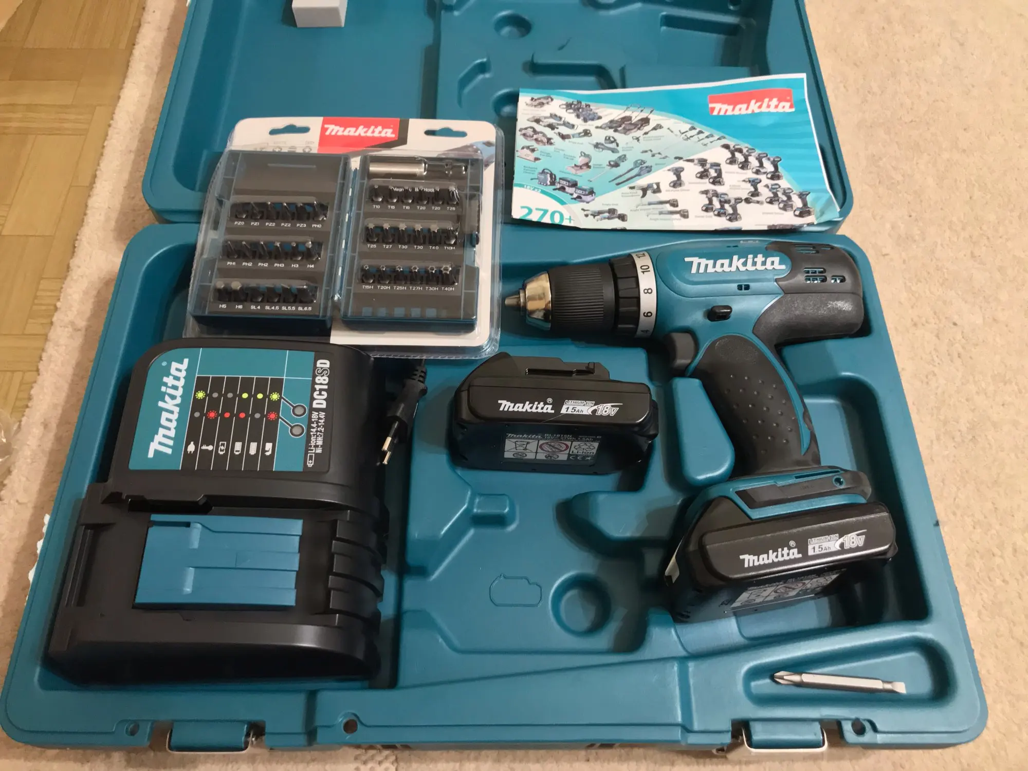 Дрель-шуруповерт Makita ddf453sye. Кейс для шуруповерта Макита ddf453. Дрель шуруповерт ddf489dfj SP. Кейс Макита для шуруповертов и гайковертов (824753-5). Набор инструмента макита на аккумуляторах в чемодане