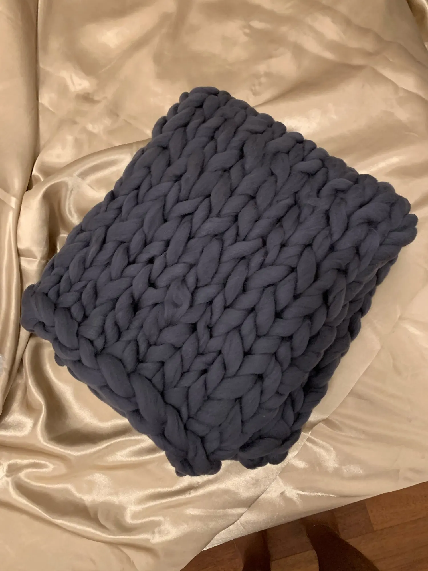 Handmade Chunky Knit Blanket Winter Soft Warm photo review