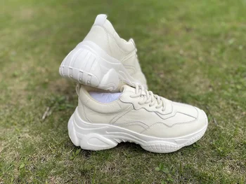 

Женские кроссовки Libellen