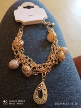 Pulseras con cadena de Color dorado multicapa para mujer, brazaletes con dije de corazón, brazaletes de cristal, novedad de 2020