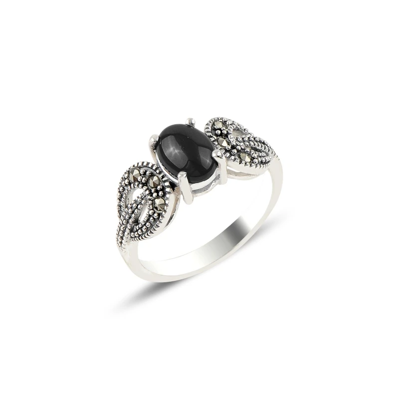 

Silver 925 Sterling Onyx & Marcasite Ring