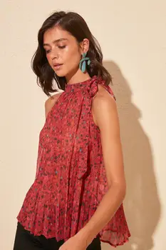 

Trendyol Flower Detail Bluz TWOSS20BZ0692