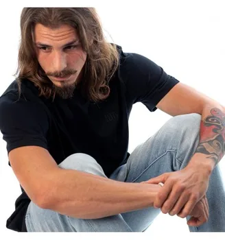 

AUTHENTIC CREWNECK TEE MINERAL BLACK