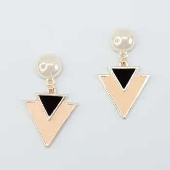 

Earrings jewelry triangle (54541)