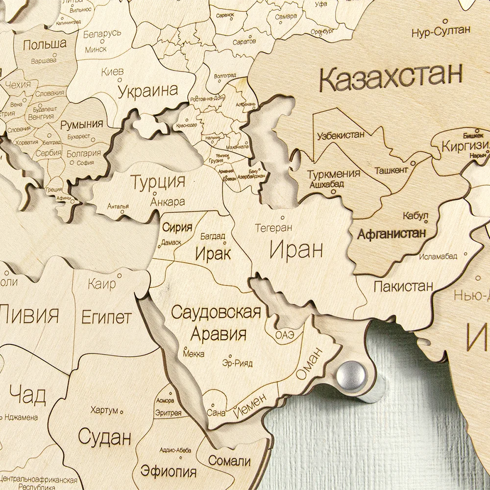 Рисунок 4 - Интерьерная карта мира на стену