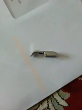 Prensatelas eléctricas multifuncionales para el hogar, prensatelas para cremalleras de acero inoxidable, plateadas, 3x1x0,5 cm, piezas de repuesto para máquina de coser