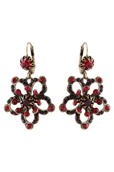 

Earrings violet red