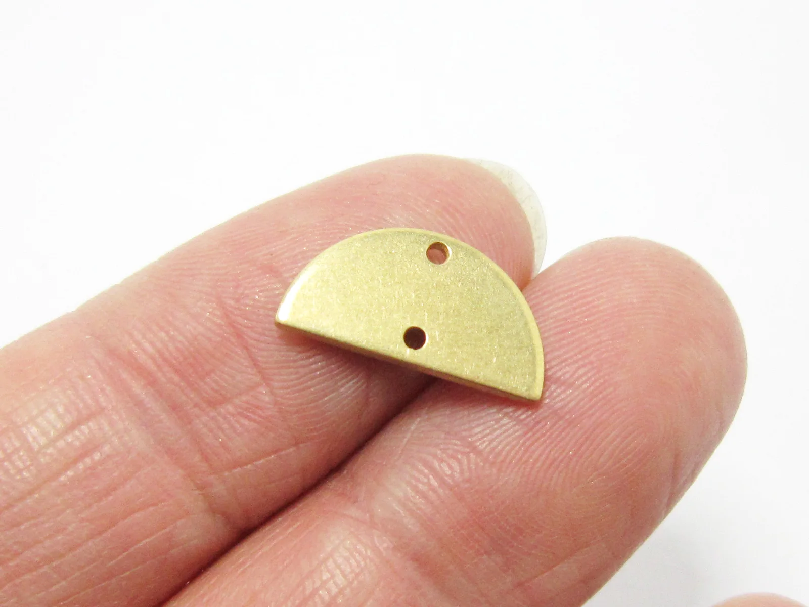 

30pcs Tiny Half Round Earring Charms, Link Chain Connector, 15.3x8x1mm, Semi Circle Brass Findings, Jewelry Making - R118
